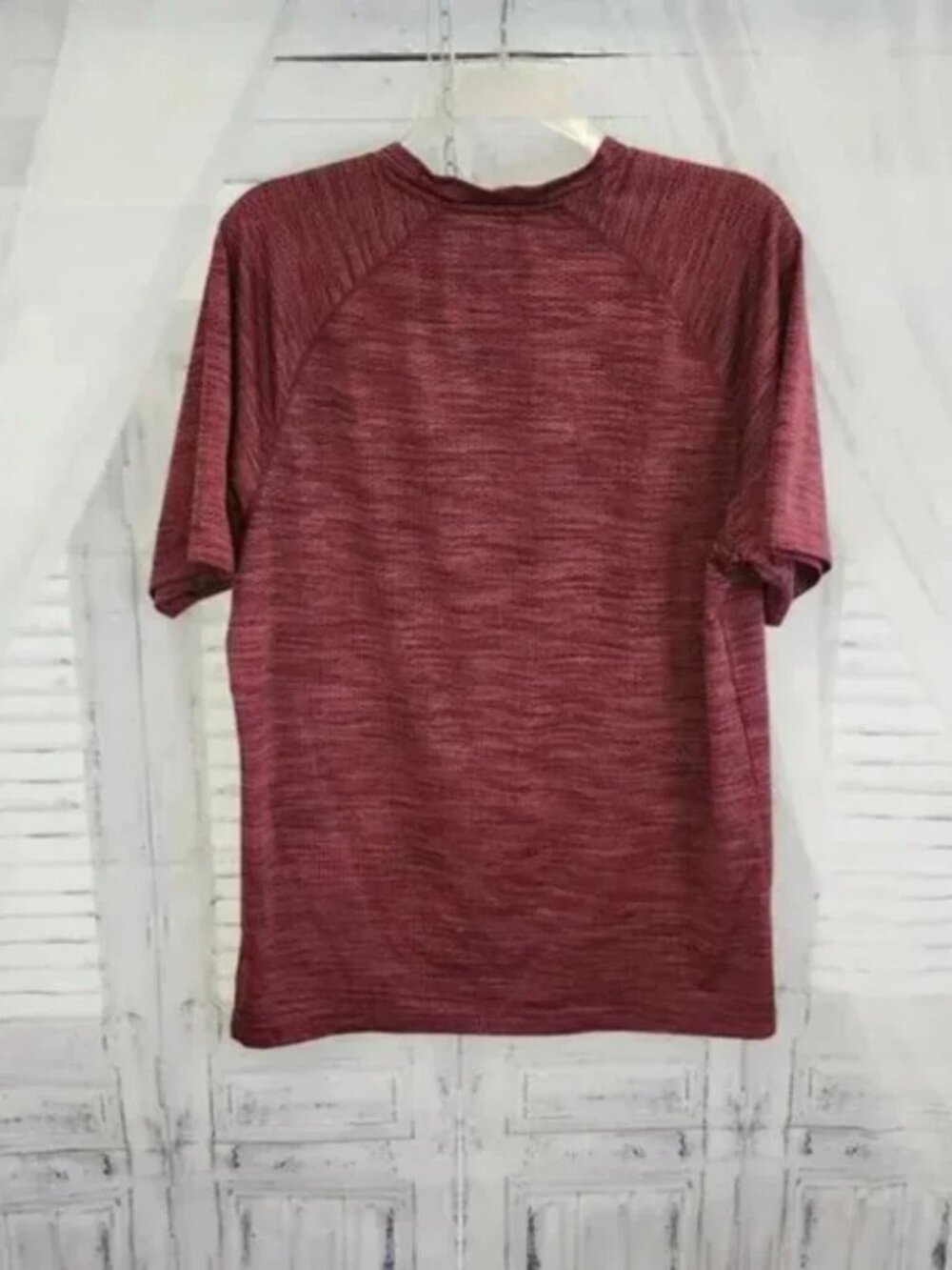 Reebok T-Shirt - Picture 2 of 2